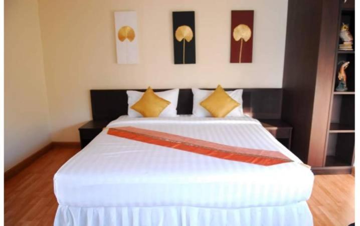 Monsane River Kwai Resort Канчанабури Екстериор снимка